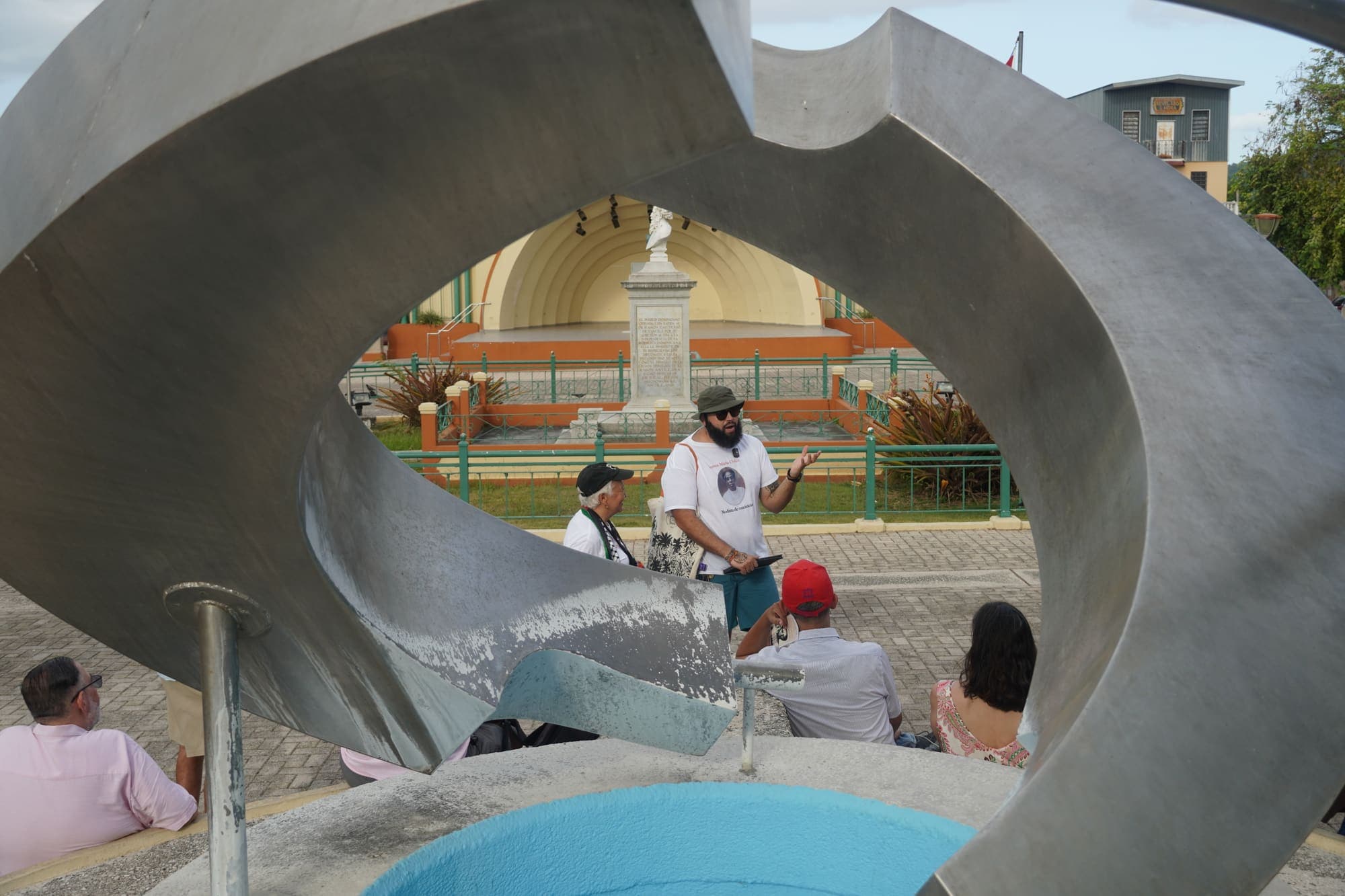 Recorrido por el casco urbano de Cabo Rojo con el Comité María Civico — foto 3