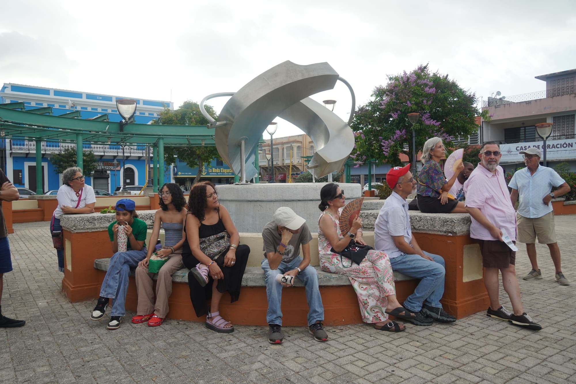 Recorrido por el casco urbano de Cabo Rojo con el Comité María Civico — foto 4