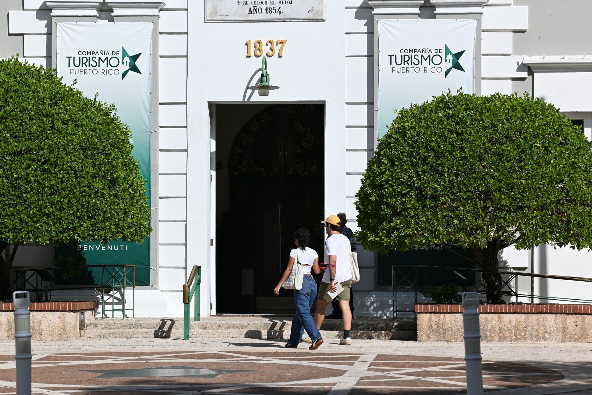 Desvío San Juan Decolonial: participantes recorren el Viejo San Juan contraponiendo archivo y paisaje — foto 02